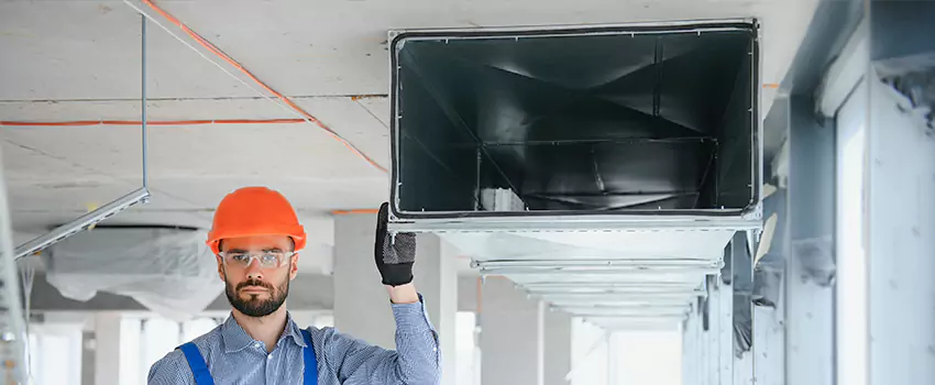 Clogged Air Duct Cleaning and Sanitizing in Green Bay, WI